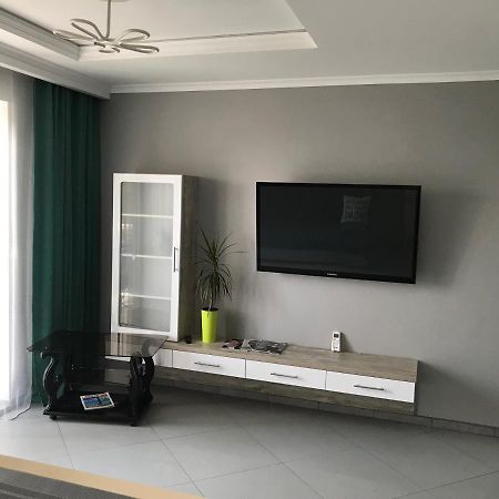 Апартаменты У Софиевского Парка, Тищика 6-Б Uman Exterior photo