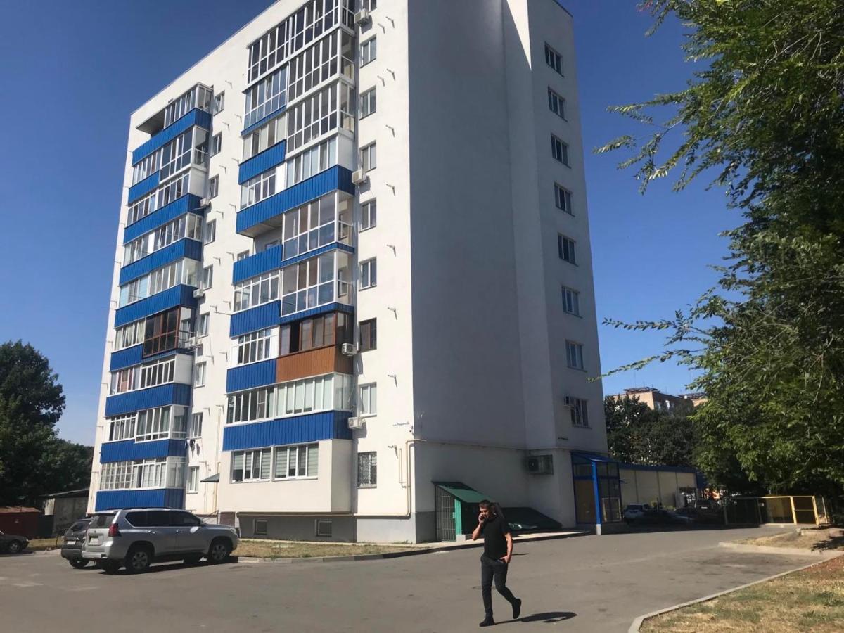 Апартаменты У Софиевского Парка, Тищика 6-Б Uman Exterior photo